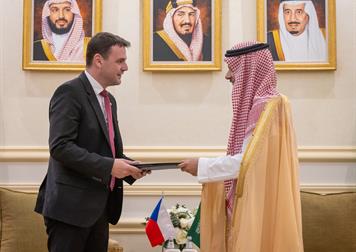 سمو ولي العهد يتلقى رسالة خطية من رئيس وزراء جمهورية التشيك تتصل بالعلاقات الثنائية بين البلدين