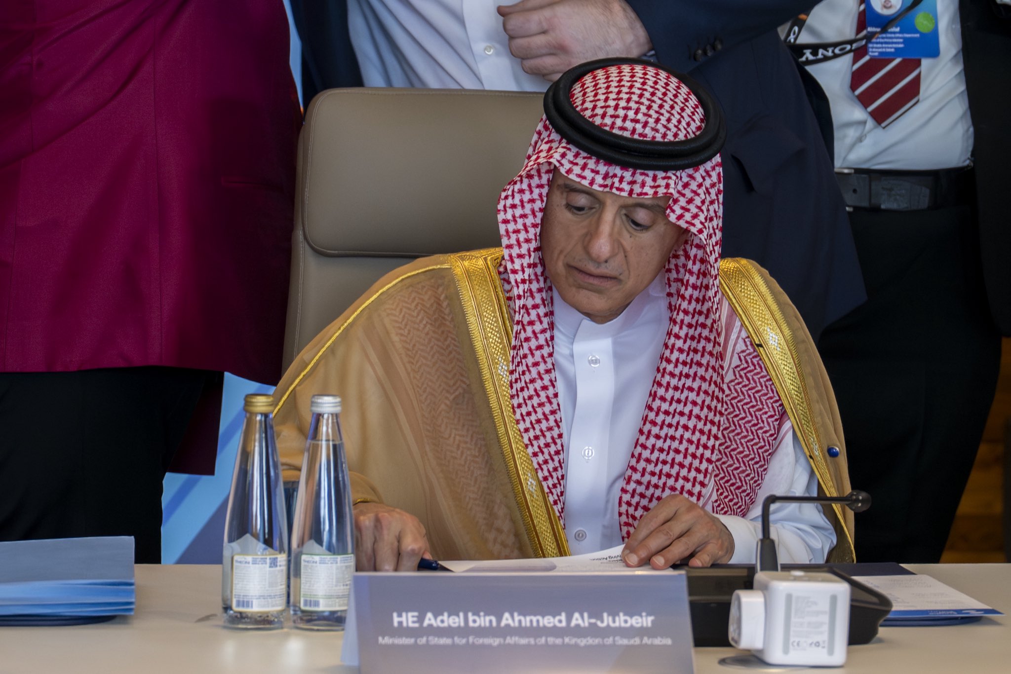 نيابة عن سمو ولي العهد.. وزير الدولة للشؤون الخارجية يشارك في القمة الأوروبية الخليجية الجيوسياسية والاستثمارية الأولى