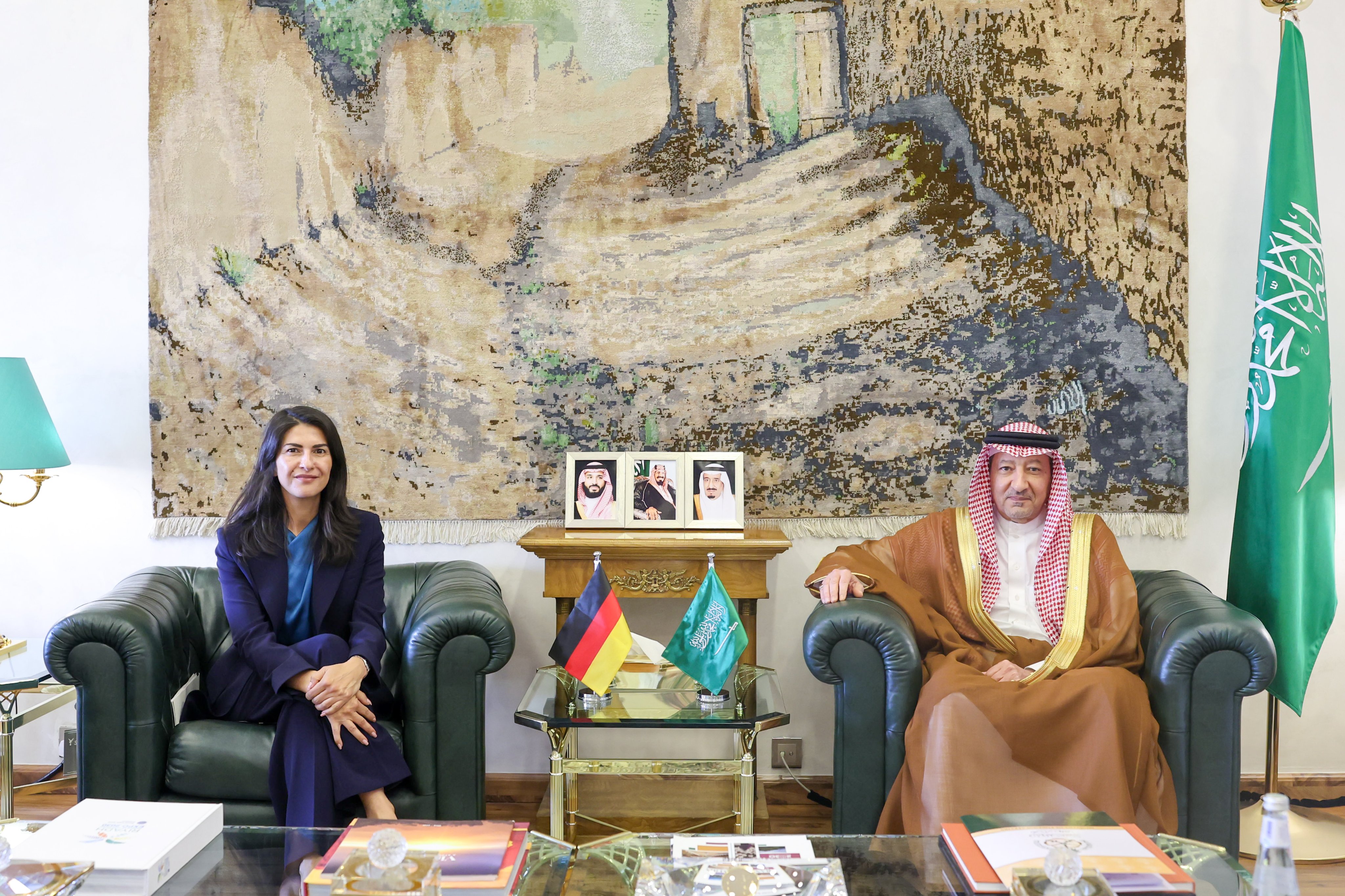 معالي نائب وزير الخارجية يستقبل وزير الدولة الألماني 