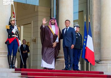 سمو ولي العهد يلتقي الرئيس الفرنسي ويعقدان اجتماعًا ثنائيًا ويرأسان اجتماع مجلس الشراكة الإستراتيجي ويشهدان تبادل عددٍ من الاتفاقيات ومذكرات التفاهم
