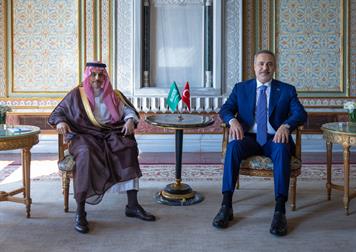 سمو وزير الخارجية يلتقي نظيره التركي